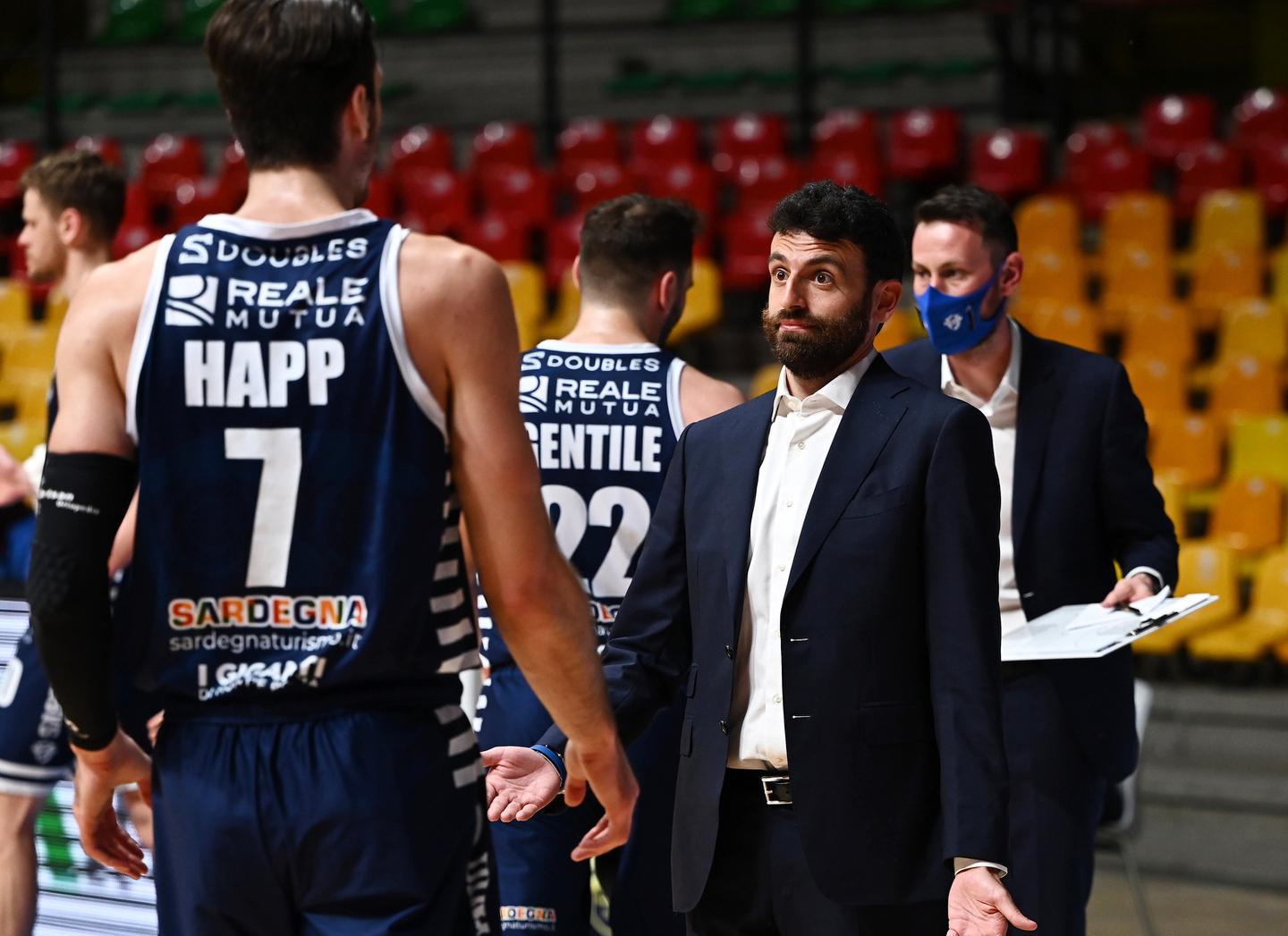 La Dinamo inciampa in volata Il quarto posto è di Venezia 