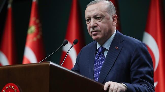 Covid: Erdogan, in Turchia fine del lockdown dopo il Ramadan