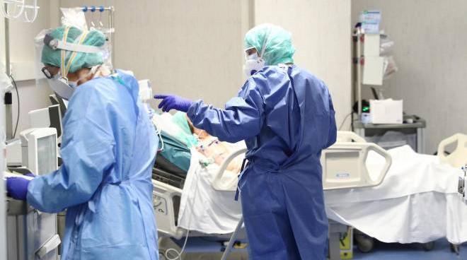 Covid, 57 nuovi casi e altre otto vittime a Prato