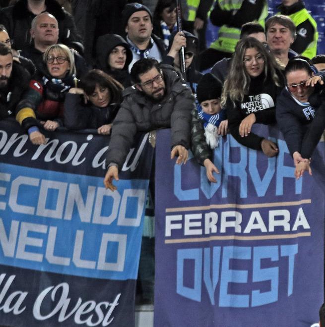 La Curva: «Ultimo saluto ai “nostri eroi”, sperando di non rivederli mai più»