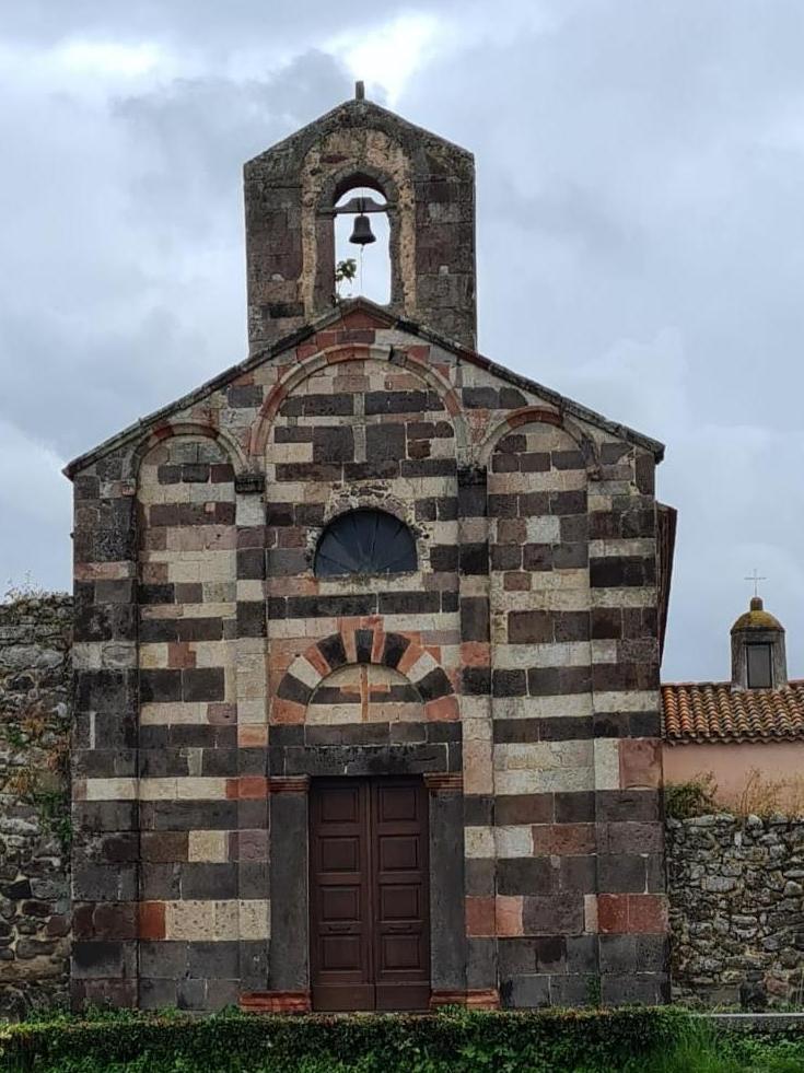 Un fulmine colpisce San Palmerio 