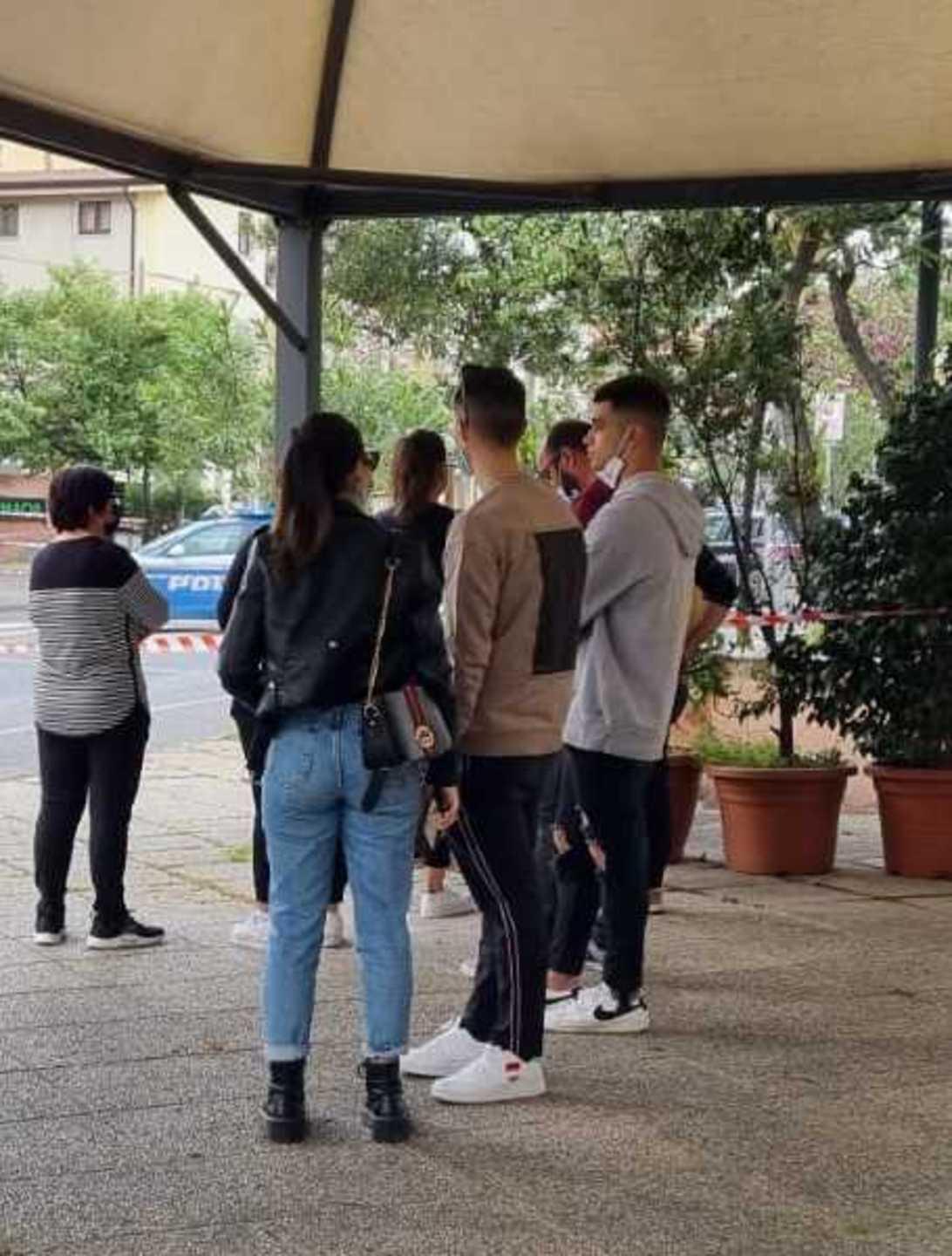 «Erano felici, lui era stato allontanato» 