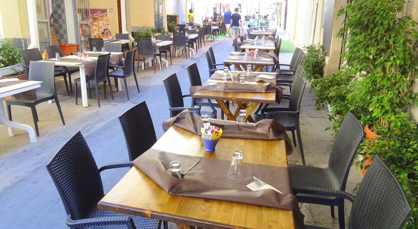 Spazi pubblici e dehors c’è il nuovo regolamento 