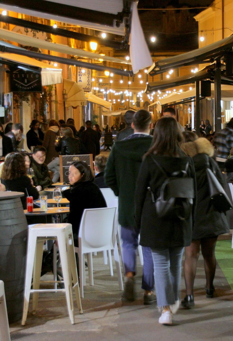 Sassari, l'infettivologo Babudieri: «Basta chiusure, è l’ora della responsabilità» 