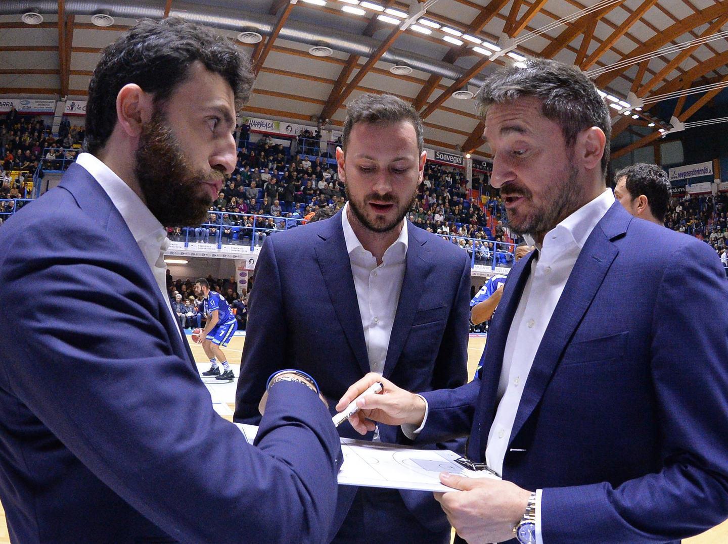 Basket, Dinamo in Laguna per fare il colpo