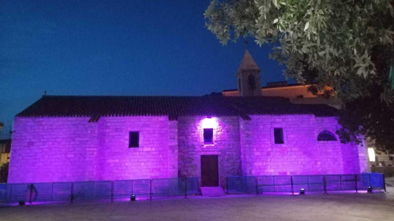 Luci viola a Trinità, Berchidda e Oschiri per la fibromialgia