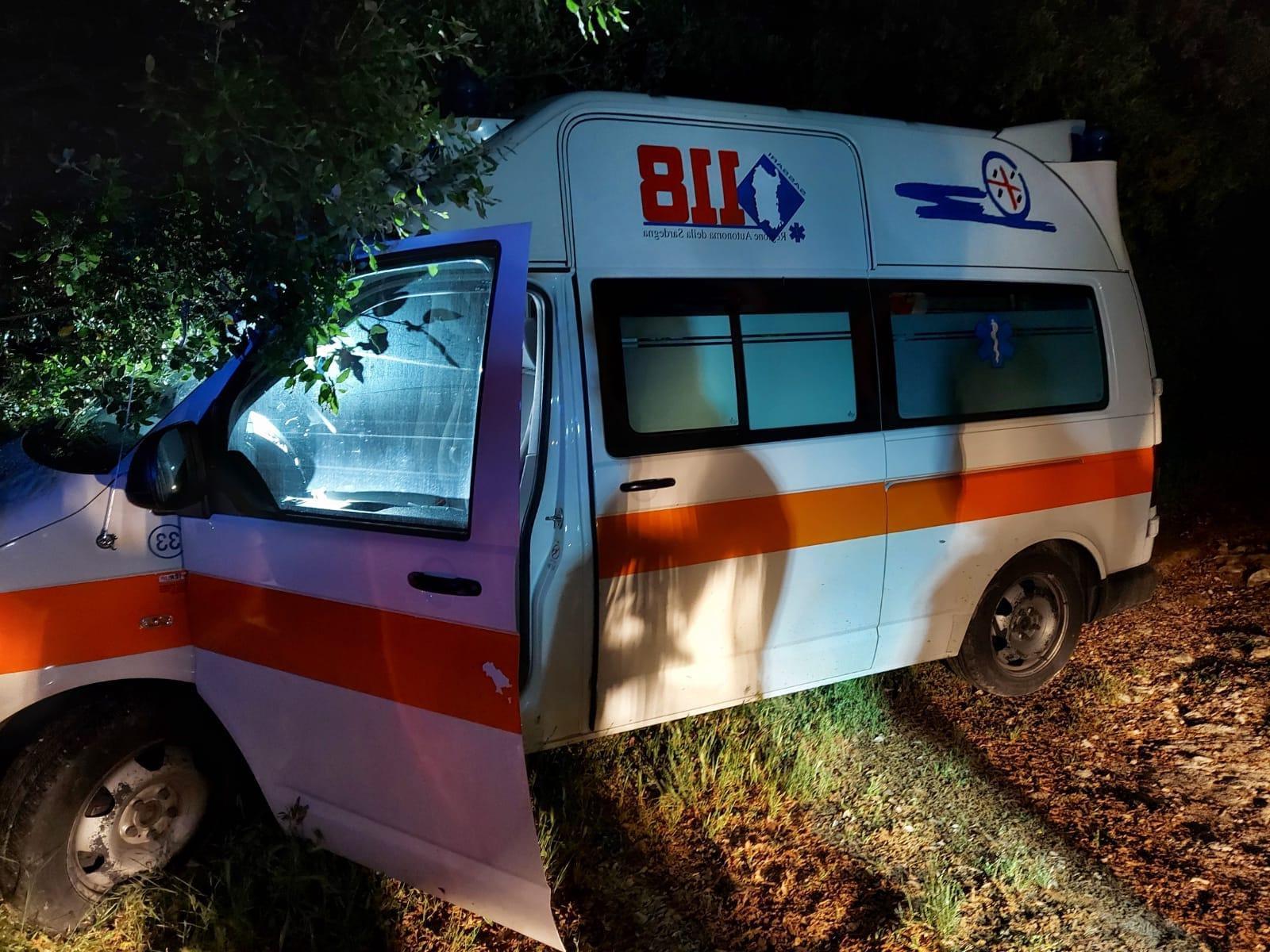 L'ambulanza rubata ad Alghero e ritrovata lungo la Buddi Buddi