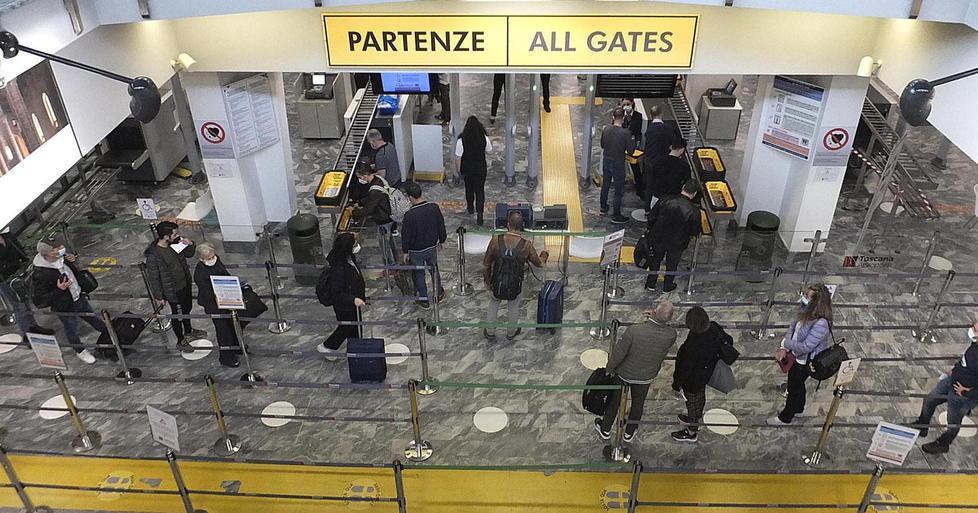 L'area delle partenze è tornata a vivacizzarsi