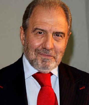Caprarica ospite online Mantiloni firma le copie