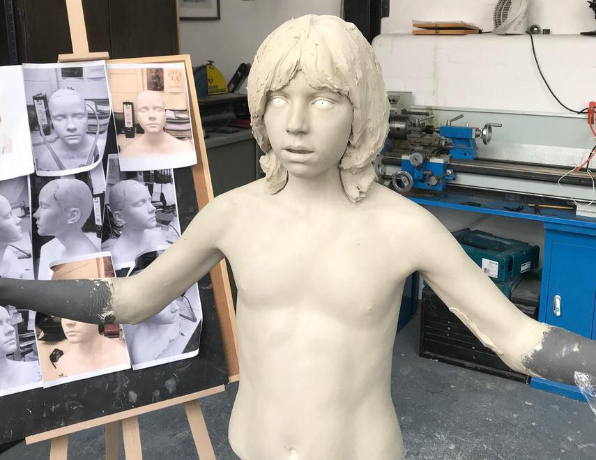 Il robot gender fluid con il viso da star 