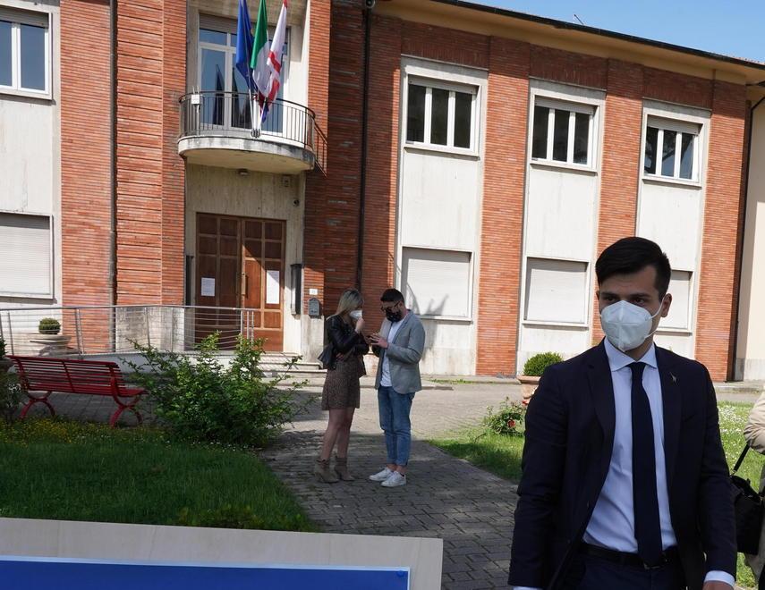 «Anche il parlamento indaghi sullo smaltimento dei fanghi» 