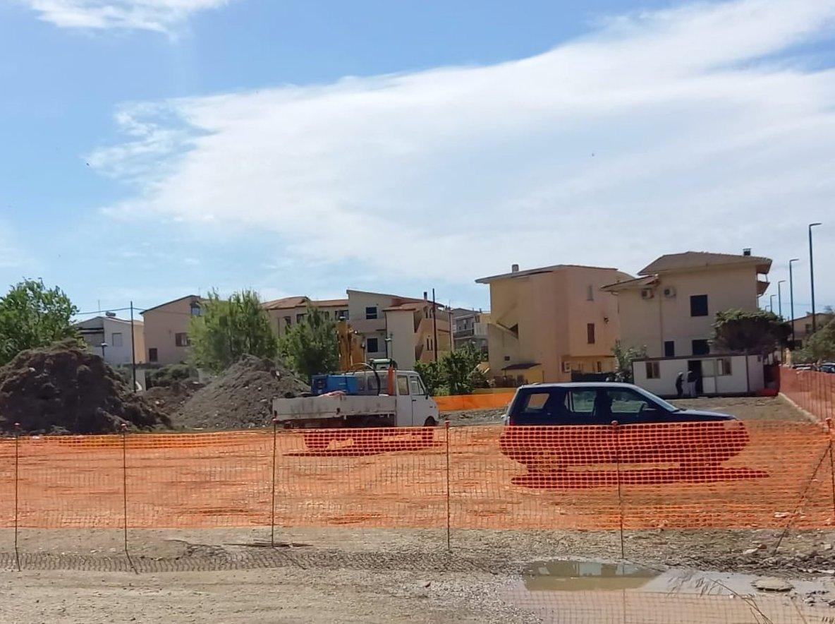 Presto nuovi parcheggi a La Caletta 