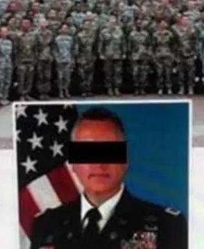Profili fake con fotografie di uomini in divisa