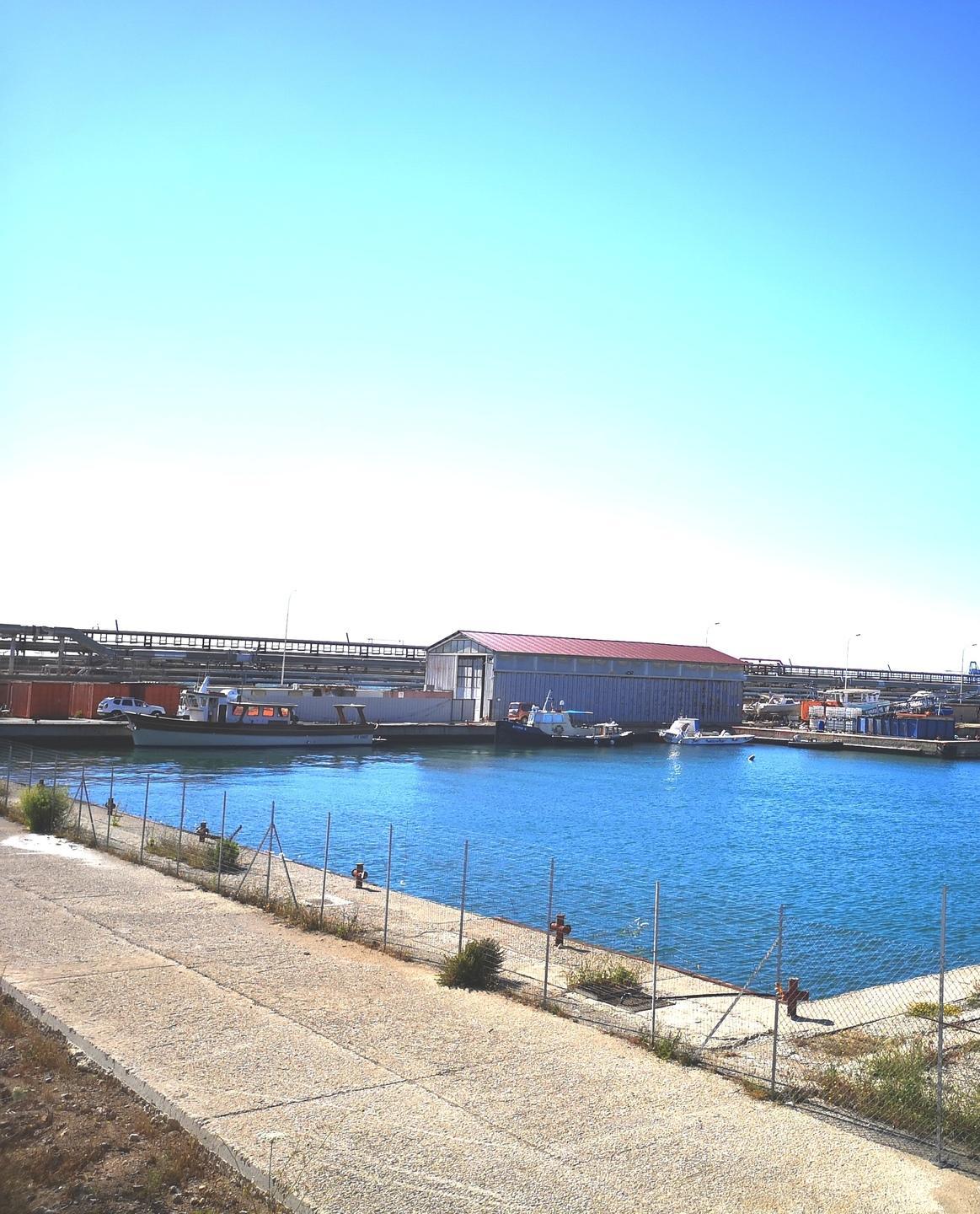 Eni Rewind: «La Darsena libera da contaminazioni» 