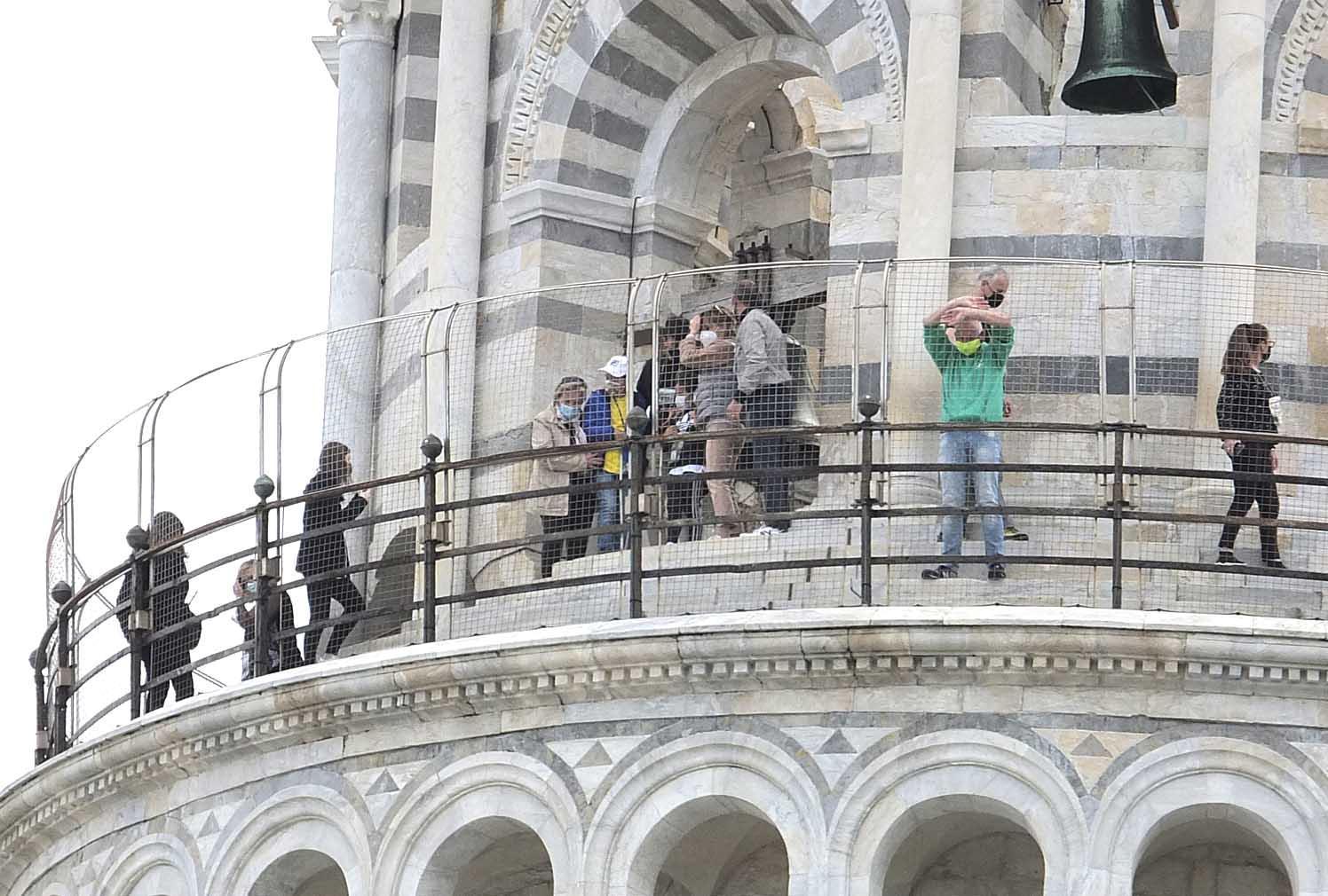 La richiesta degli albergatori: «Fateci vaccinare i dipendenti» 