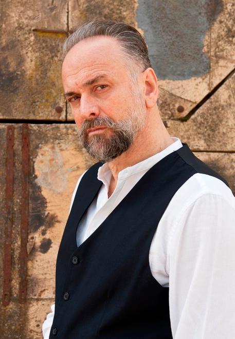 Popolizio one man show in “Furore” da Steinbeck