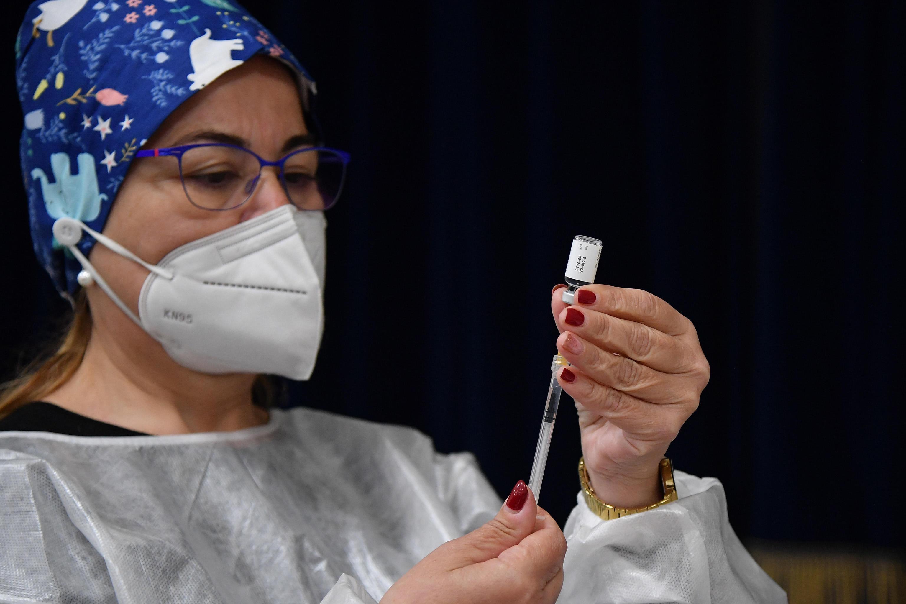 Vaccini, somministrate dosi al 40 per cento della popolazione in Sardegna