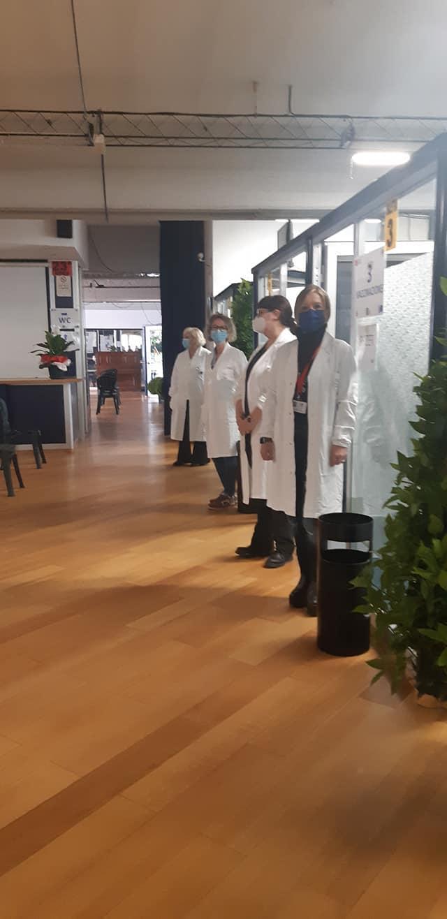 Via al secondo polo vaccinale a Pistoia, al lavoro anche la vicesindaca Celesti
