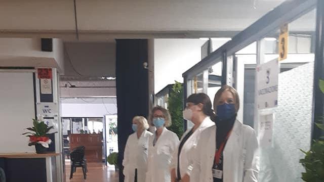 Via al secondo polo vaccinale a Pistoia, al lavoro anche la vicesindaca Celesti