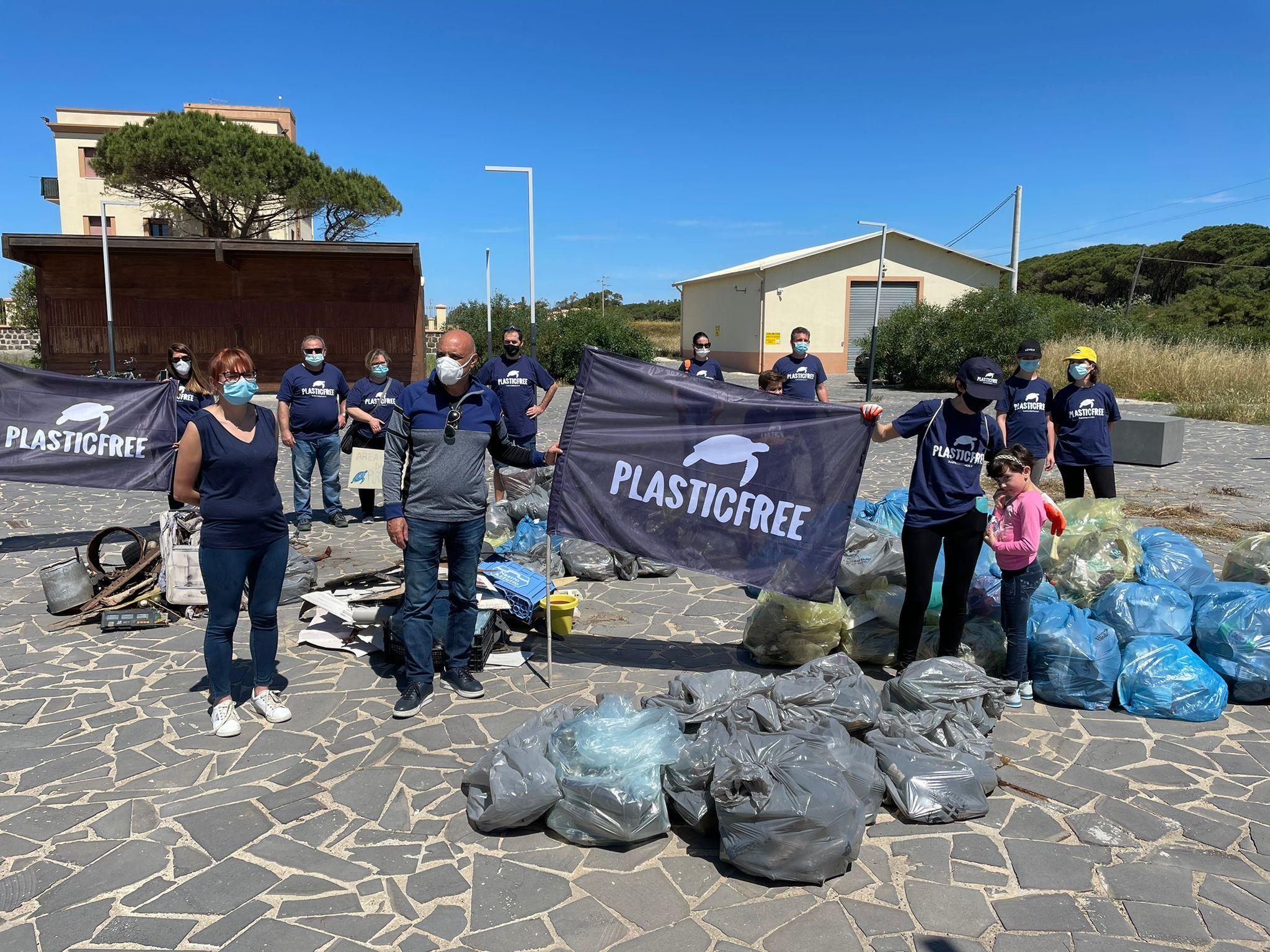 Oristano, dieci tonnellate di rifiuti raccolti a Torre Grande