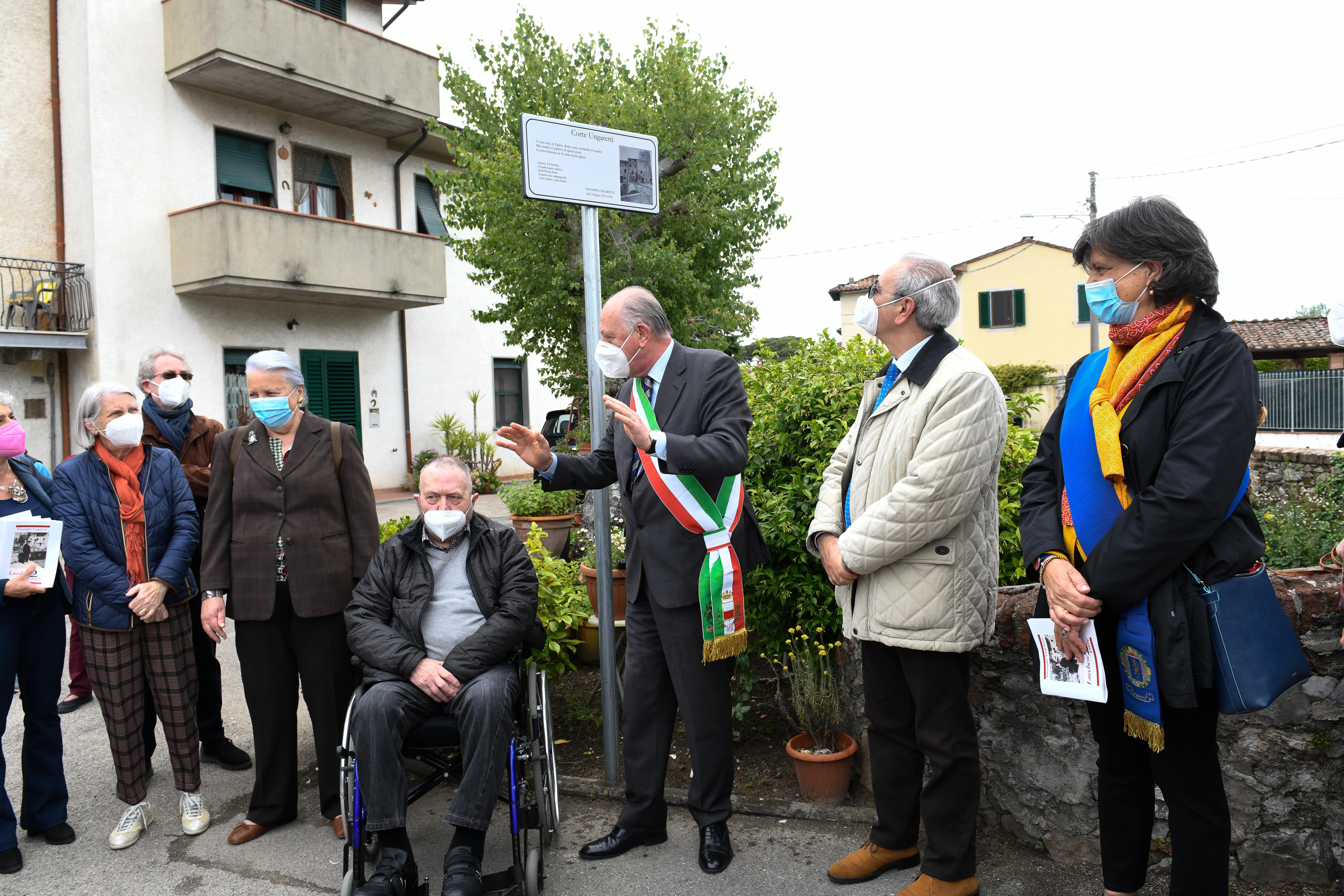 Corte Ungaretti, una targa per il poeta che si sentiva «lucchese due volte»