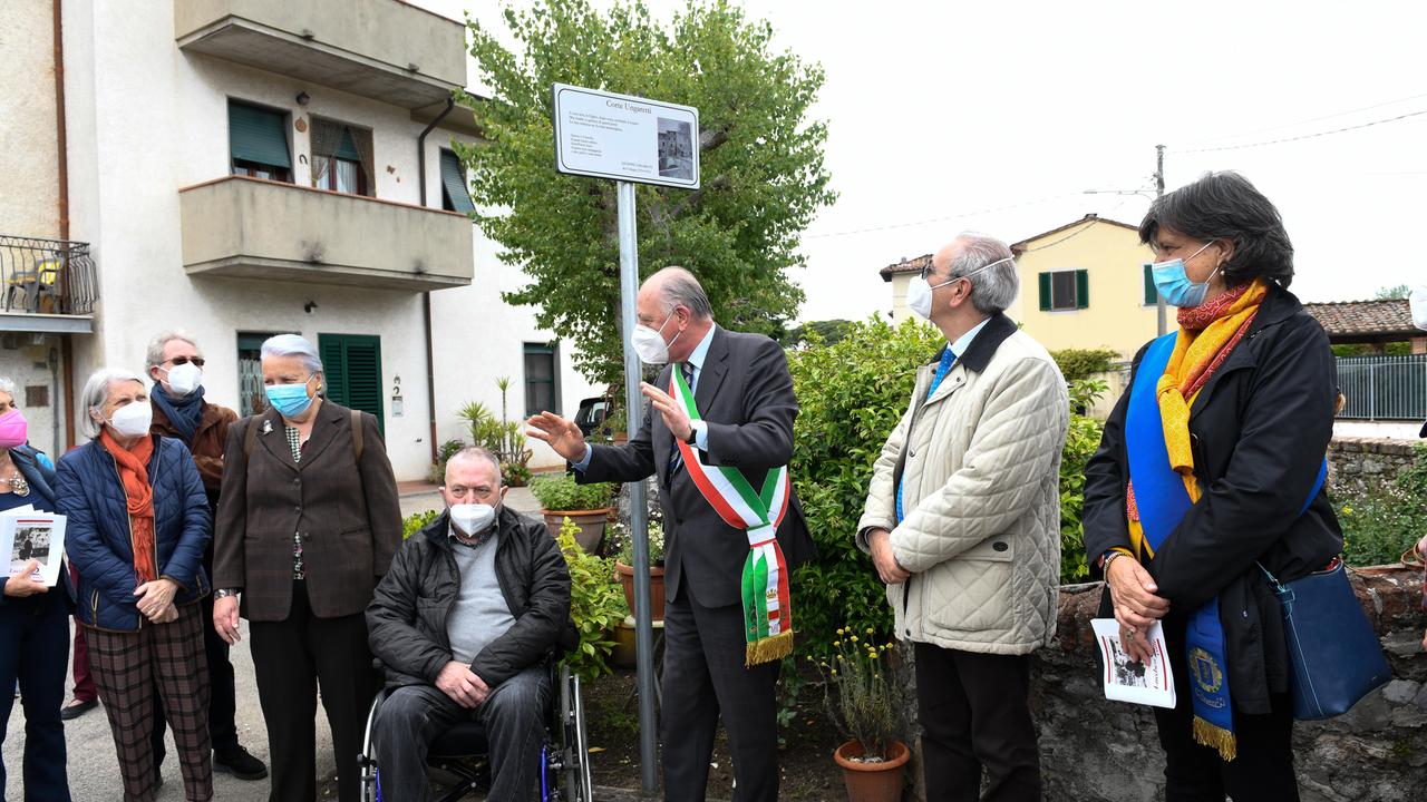 Corte Ungaretti, una targa per il poeta che si sentiva «lucchese due volte»