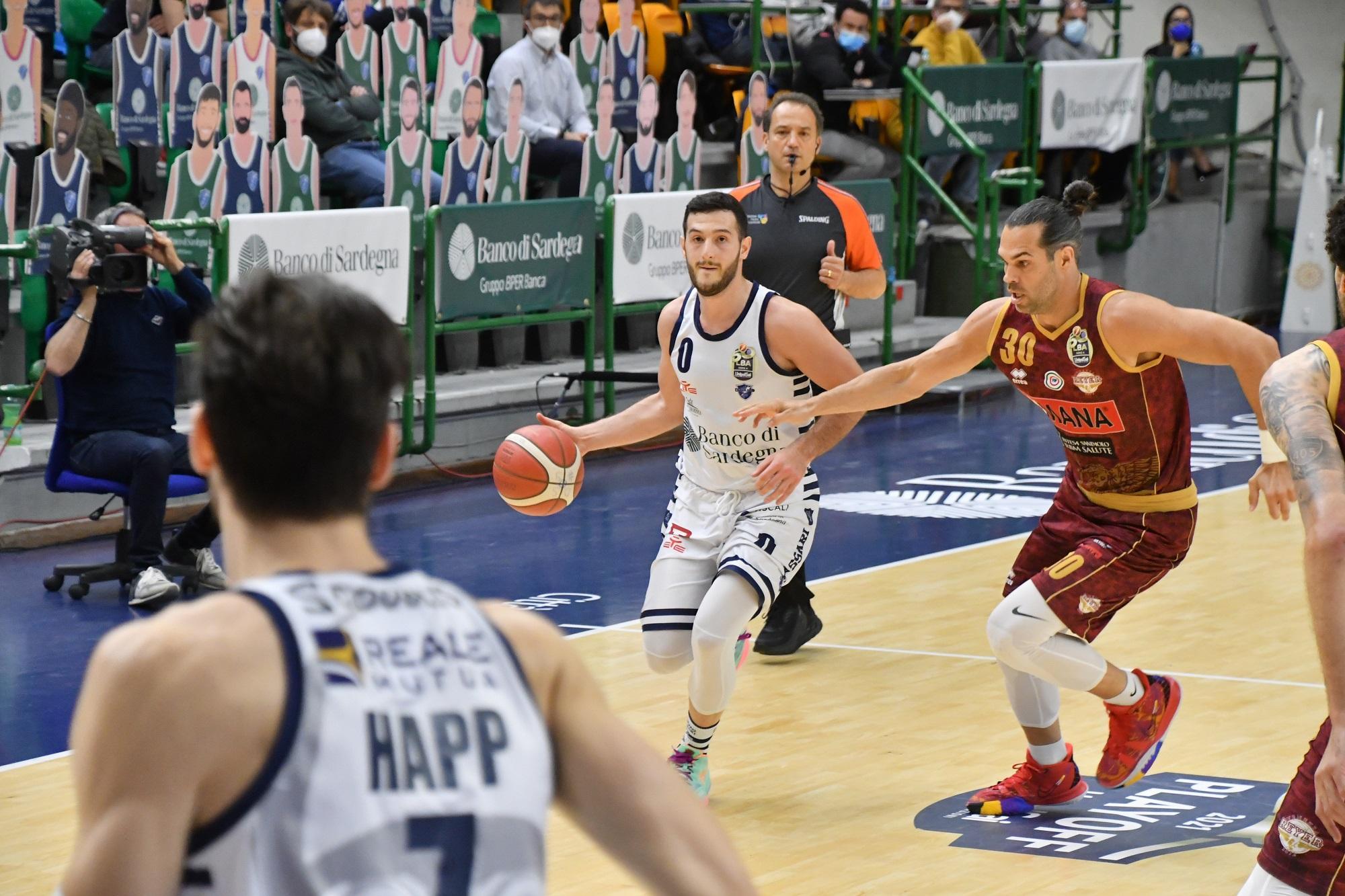 Basket, una grande Dinamo allunga la serie: Venezia ko 75-60