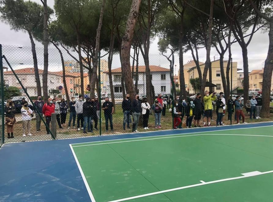 In via Napoli rinasce il campino del 30 come il numero sulla maglia di Gabriele 