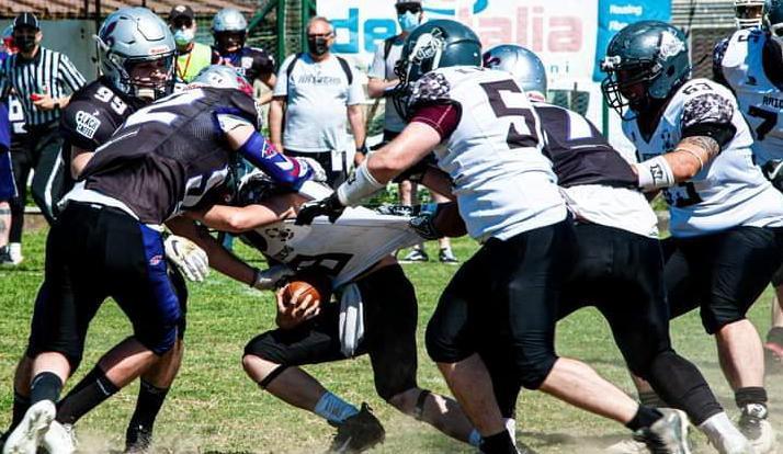 West Coast Raiders battuti nell’esordio casalingo contro i Guelfi Neri Firenze