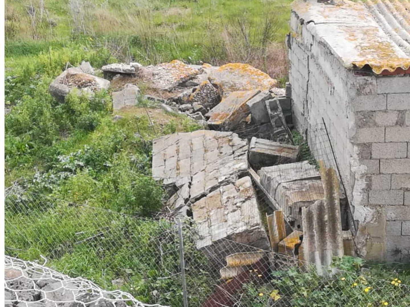 Una discarica di amianto nelle campagne di Brabau