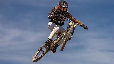 Vittoria di Di Cesare al gran prix di downhill
