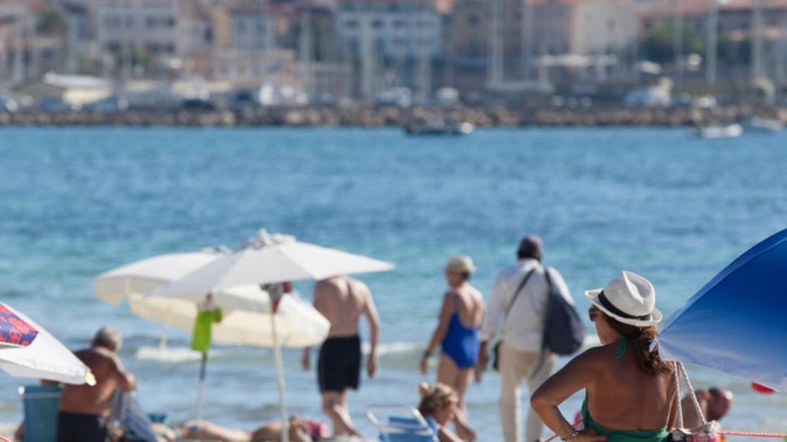 I turisti vogliono l’isola assalto ai posti in nave