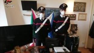 I carabinieri trovano la refurtiva nella loro casa, arrestati due uomini a Capoliveri