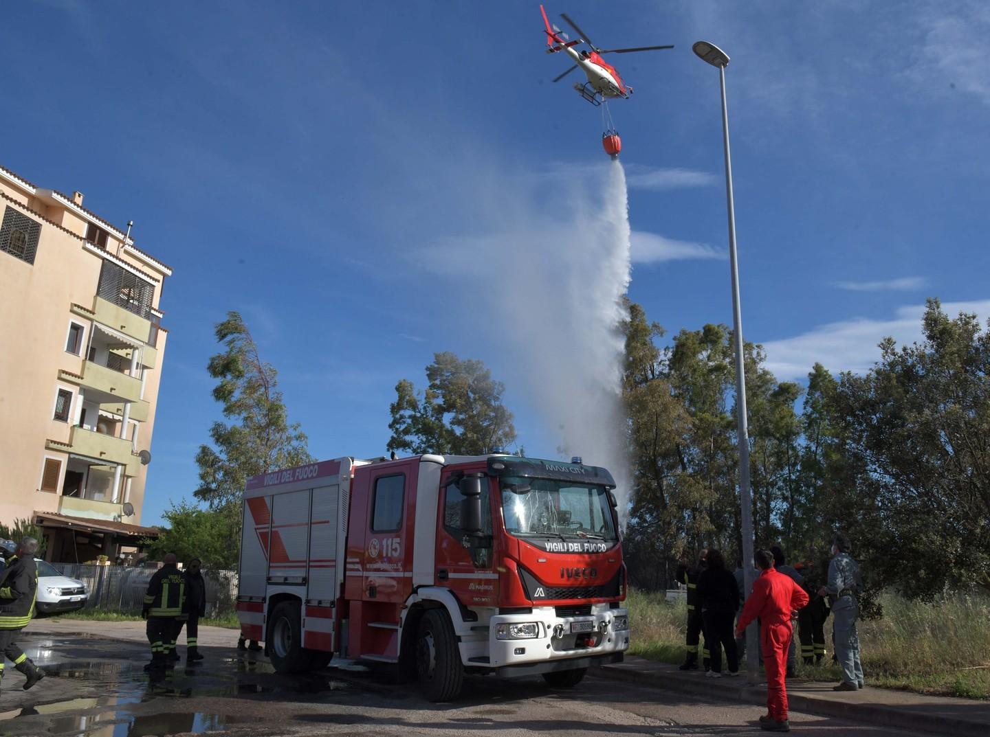 Zona Bandinu paura per un incendio 