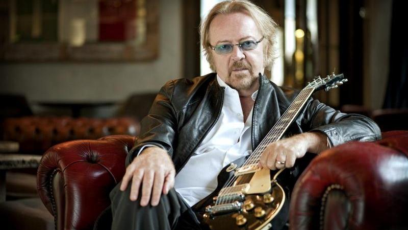 Ferrara, Umberto Tozzi dal vivo in piazza Trento e Trieste