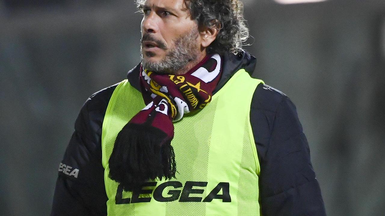 Alessandro Dal Canto: per lui a Livorno 5 vittorie, 9 pareggi e 13 sconfitte