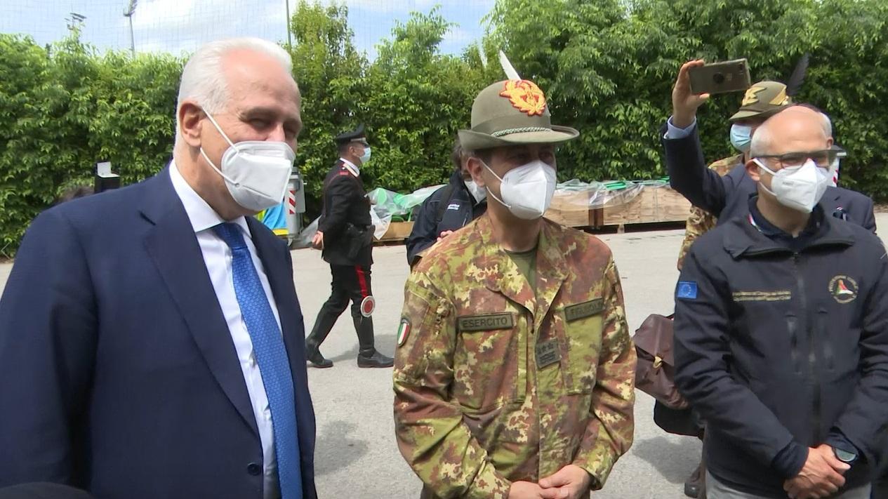 Vaccini, Figliuolo: "Toscana partita male, ora tra le regioni top. Regolare le ferie sulla base dei richiami" - Video