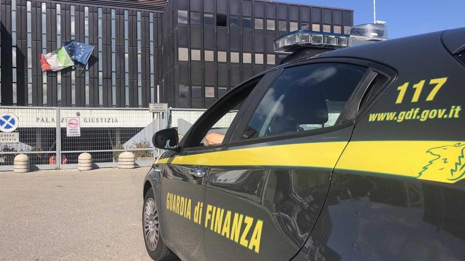Reggio Emilia, nel testamento spunta la badante: sequestrata un’eredità da 2,5 milioni