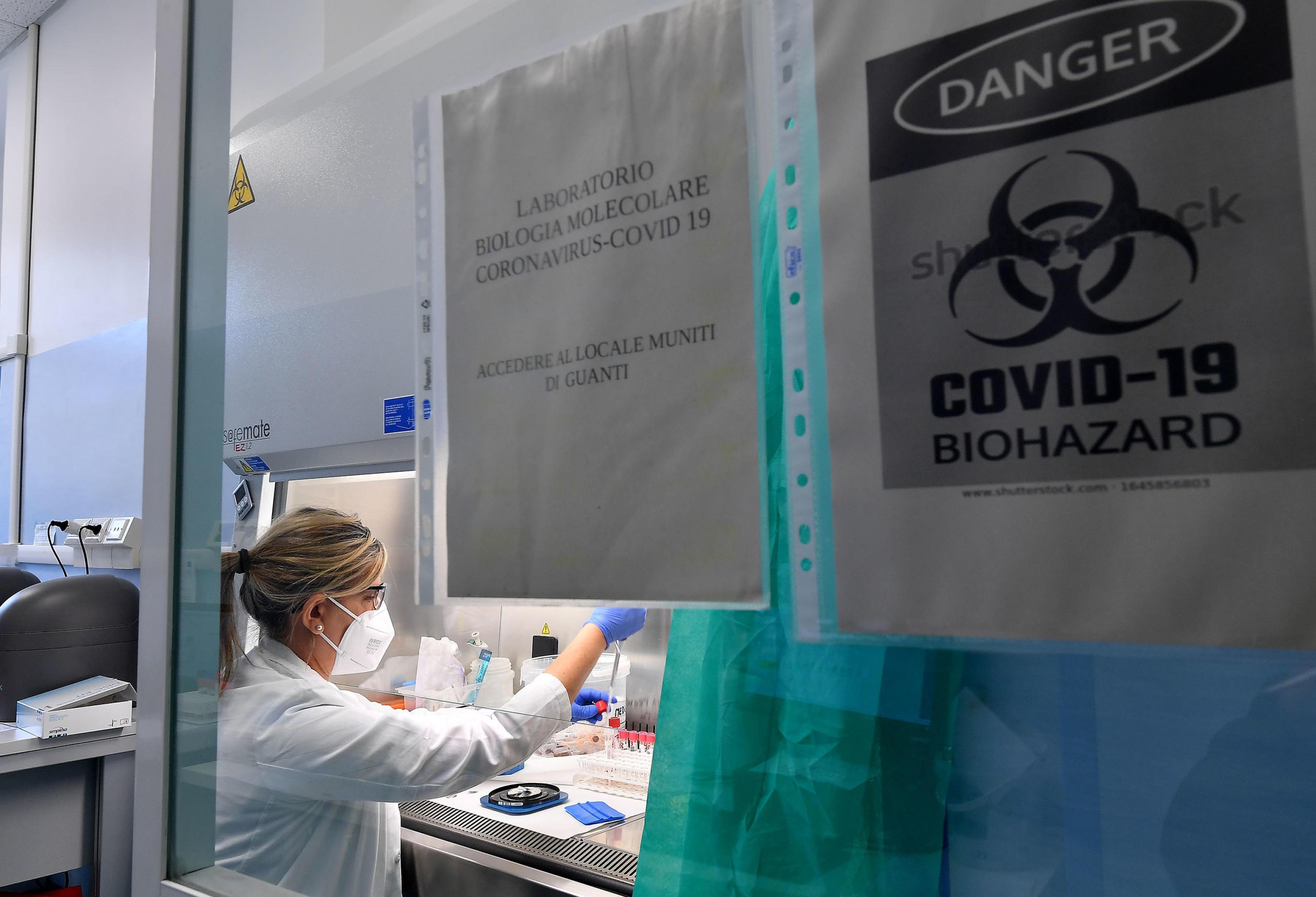 Covid, focolaio sulla petroliera a Sarroch: almeno 7 casi di variante indiana