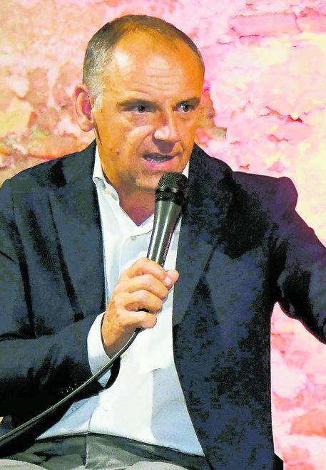 «La palazzina 6 da usare per le classi del Civitali»