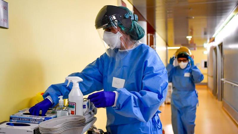 Covid: solo nove nuovi casi positivi In calo i ricoveri