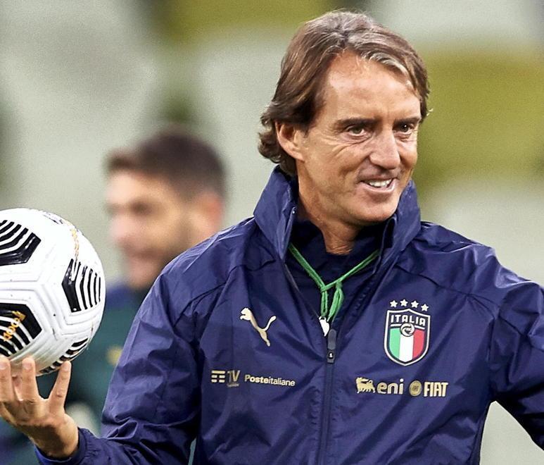 Mancini guiderà l’Italia fino al 2026 