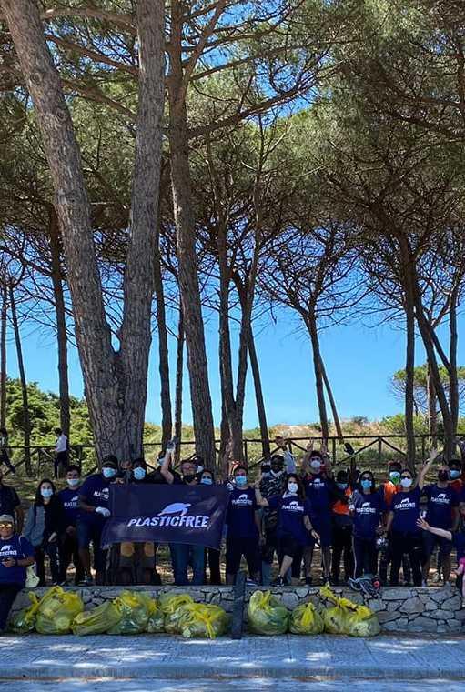 Pineta di Maria Pia ripulita da 200 chili di rifiuti