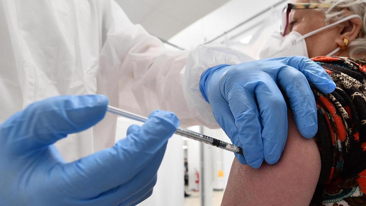 Macomer primi vaccini a iperfragili e allettati 