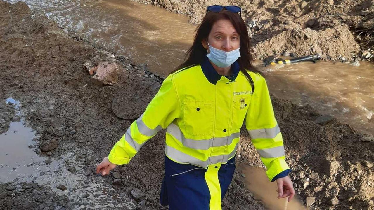 Bitti appello dei cittadini: «Rivogliamo la postina»