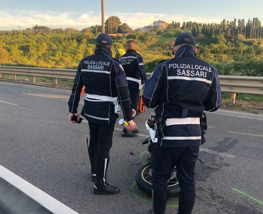 Sassari, schianto in moto: gravissima mamma 35enne