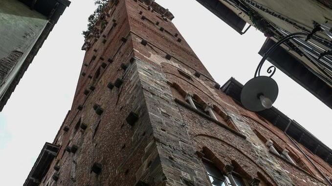La Torre Guinigi inaugura il biglietto su booking
