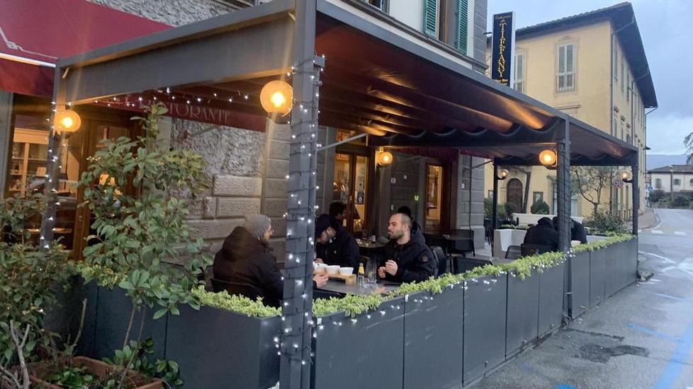 Monsummano, un aiuto al commercio: più spazio all’aperto senza suolo pubblico