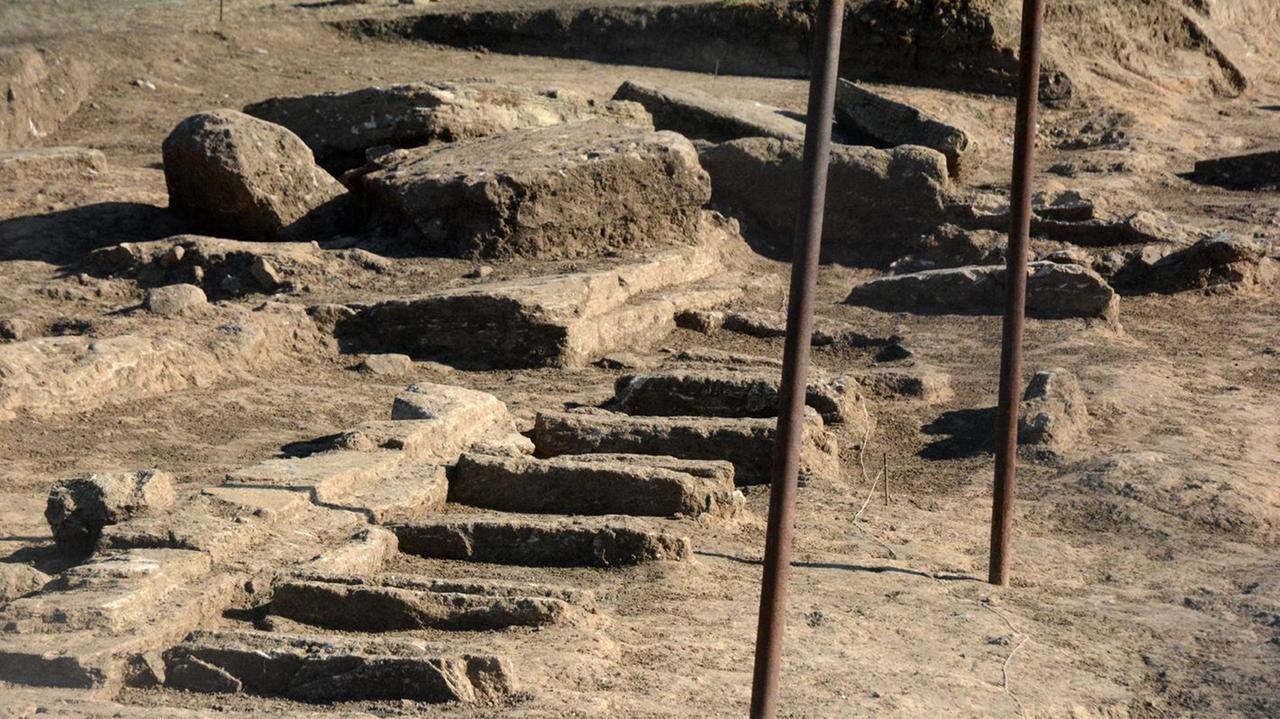 I terreni di Monte Prama diventano pubblici, il sindaco: "Qui un centro archeologico aperto al mondo"