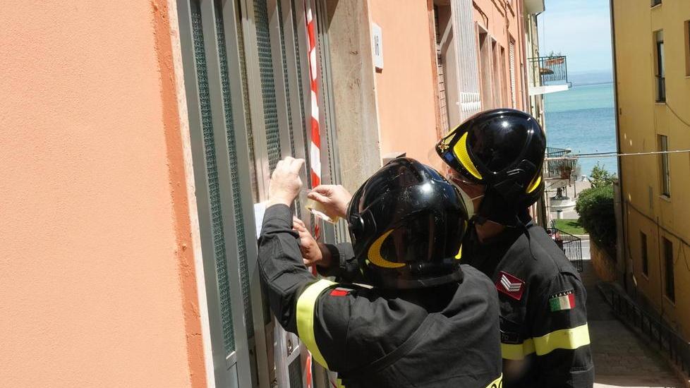 Cede la condotta Scatta l’evacuazione per 40 persone